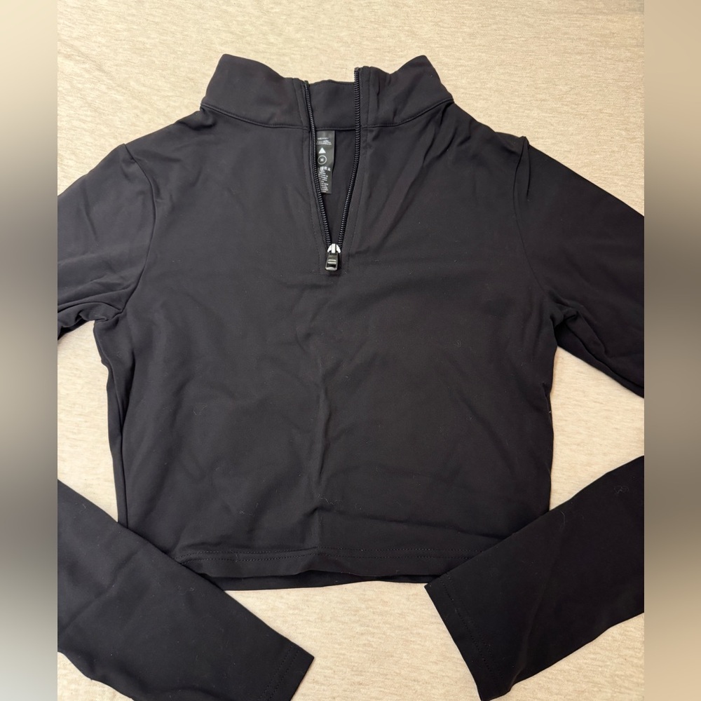 Vitality crop top half zip